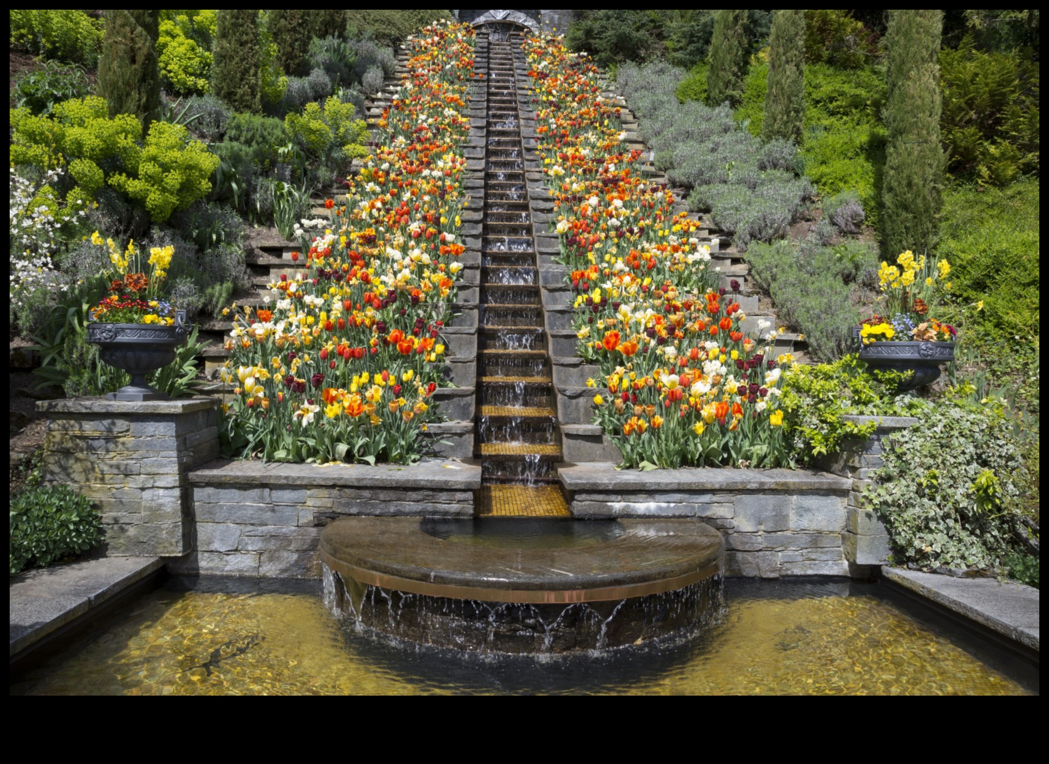 Slepeno dārzu svētnīcu dizains, kas jūs pārvedīs uz citu pasauli 4 Slepenās dārzu svētvietas: dizains, kas pārsniedz iztēli