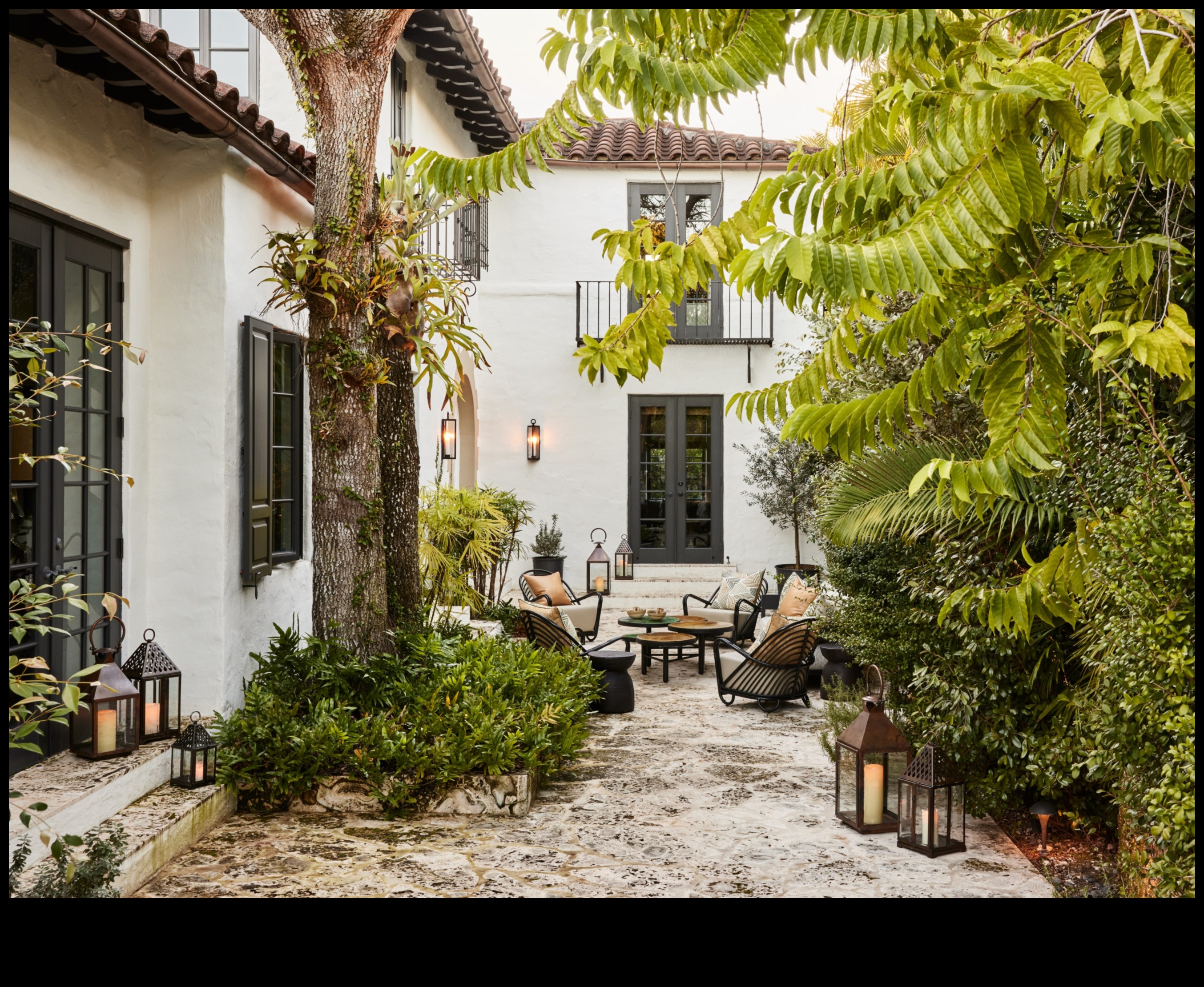 Slepeno dārzu svētnīcu dizains, kas pārvedīs jūs uz citu pasauli 5 Slepenās dārzu svētvietas: dizains, kas pārsniedz iztēli