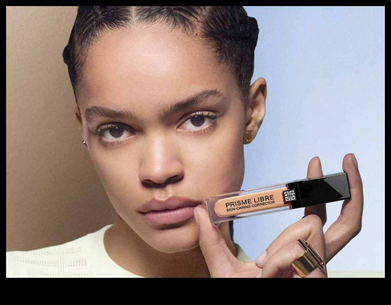 Krāsu koriģējošie pulveri: līdzsvaro nevienmērīgus ādas toņus