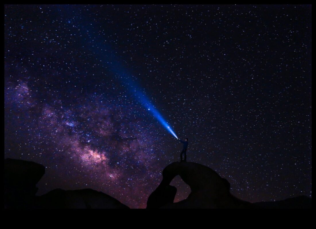 Debesu navigatori: virzība pa Visuma orbītām